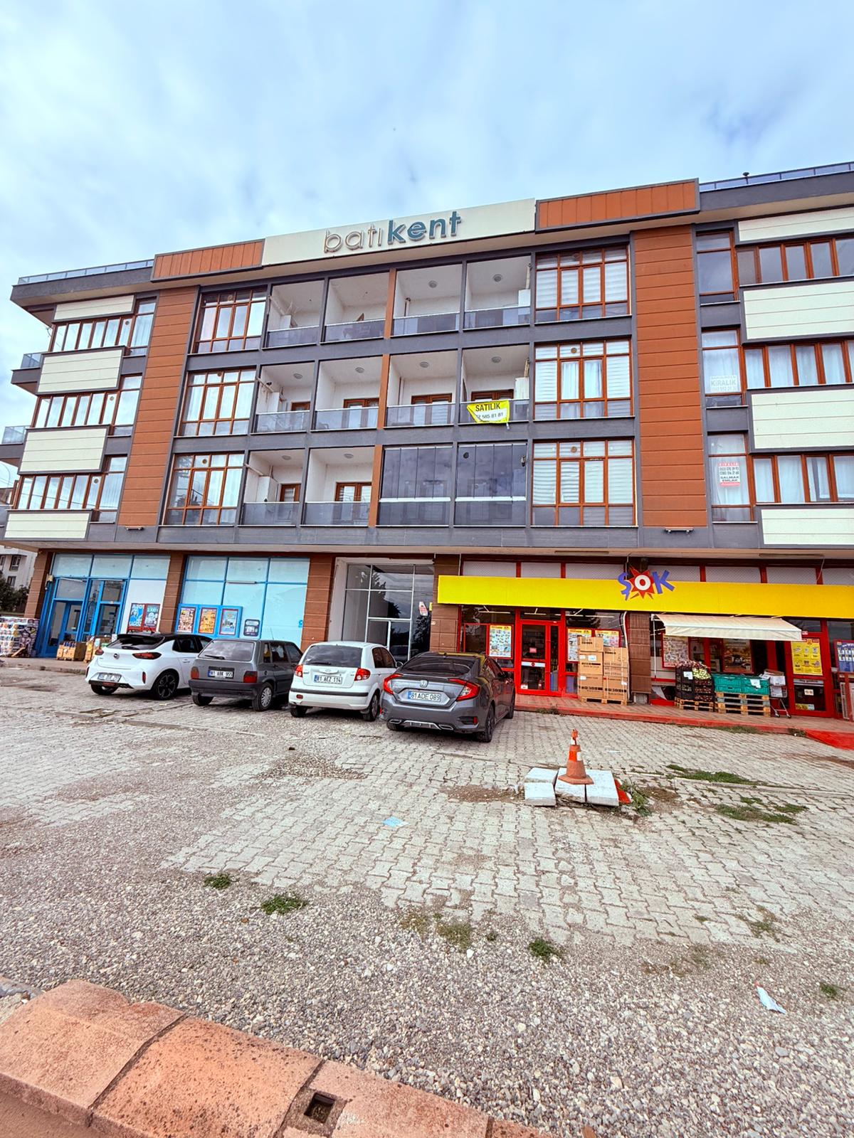  D�ZCE KONURALP MERKEZDE SATILIK 1+1 FUL E�YALI DA�RE