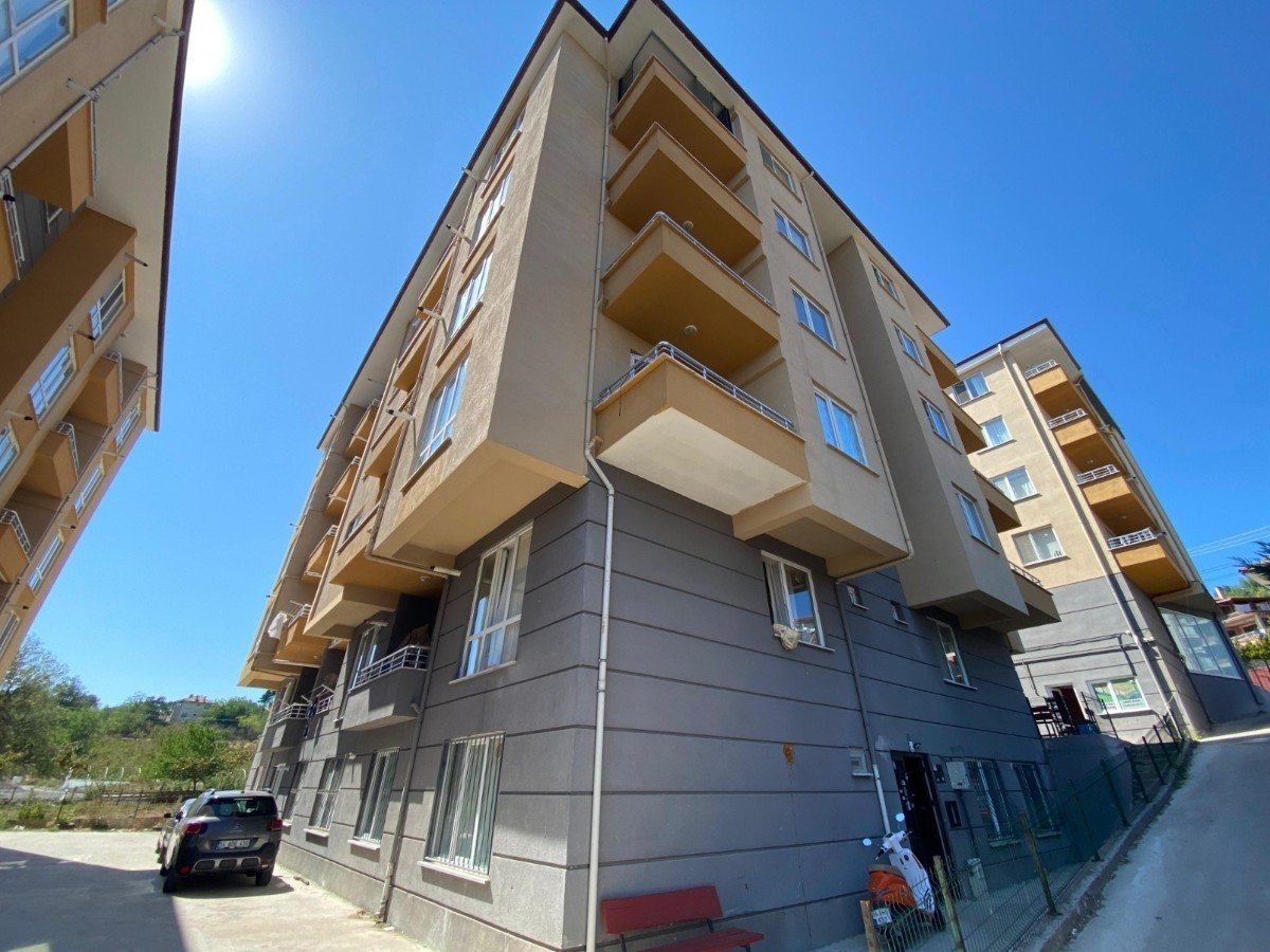 D�ZCE MERKEZ KONURALP`DE SATILIK S�TE ��� 1+1 DA�RE